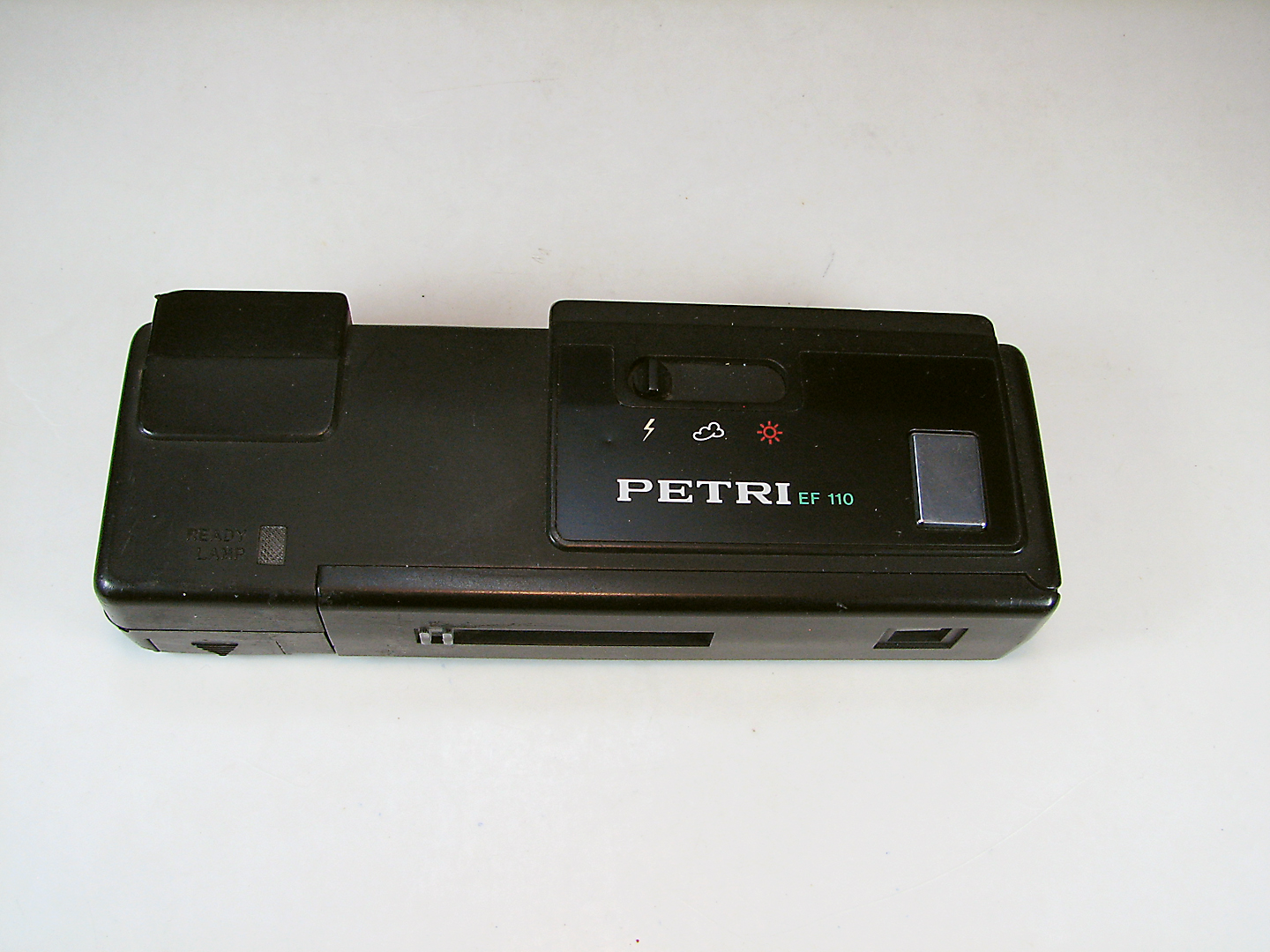دوربین کلکسیونی مارک PETRI EF 110