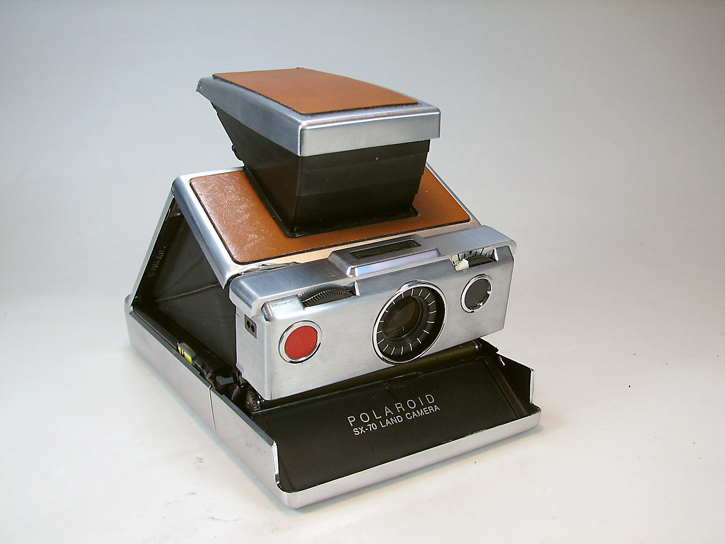 دوربین کلکسیونی چاپ فوری POLAROID SX-70