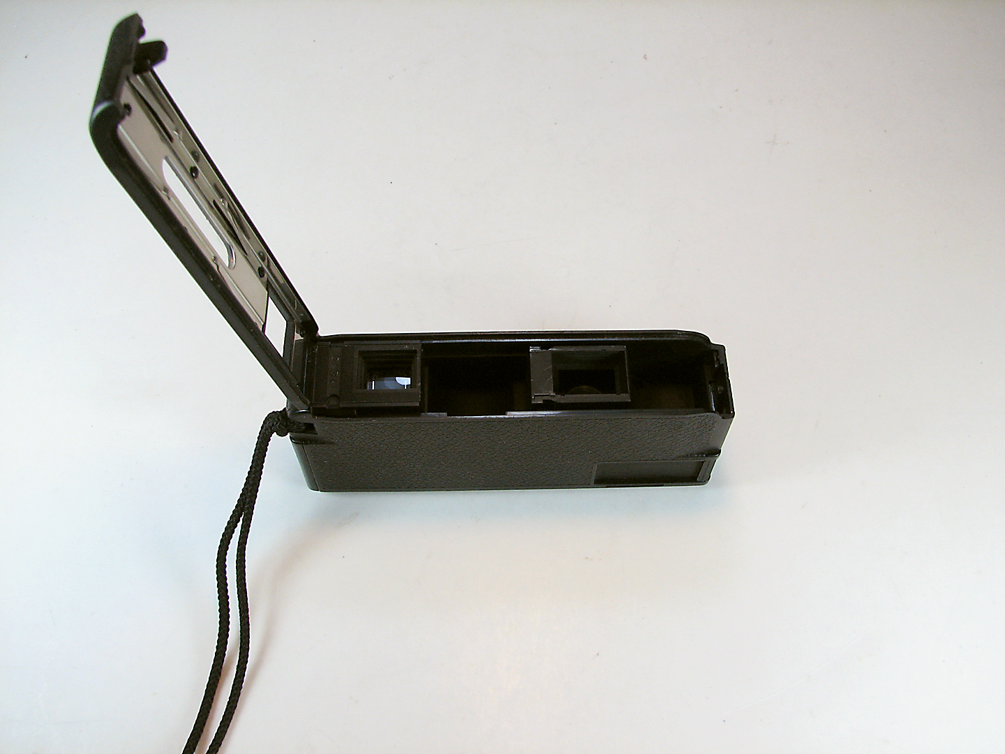 دوربین کلکسیونی KODAK INSTAMATIC 230