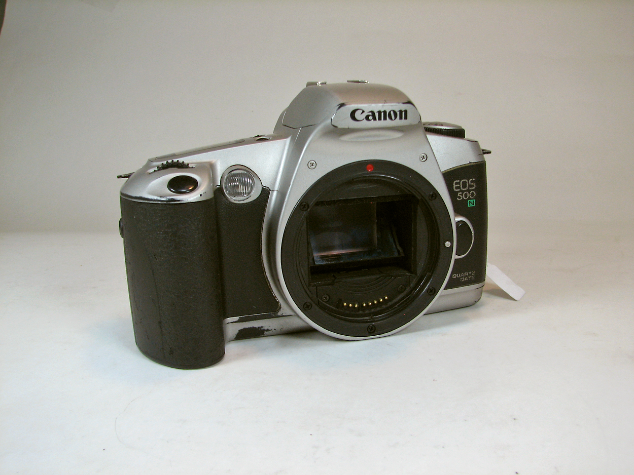 دوربین کلکسیونی CANON EOS 500 N