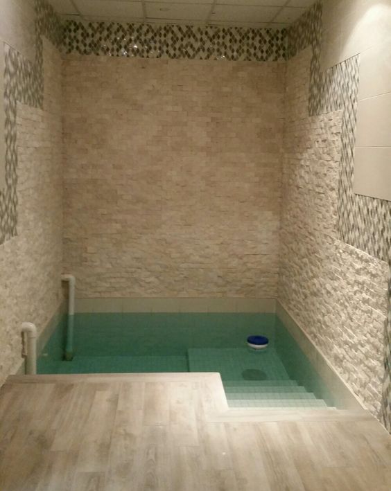 طراحی و بازسازی استخر و جکوزی 