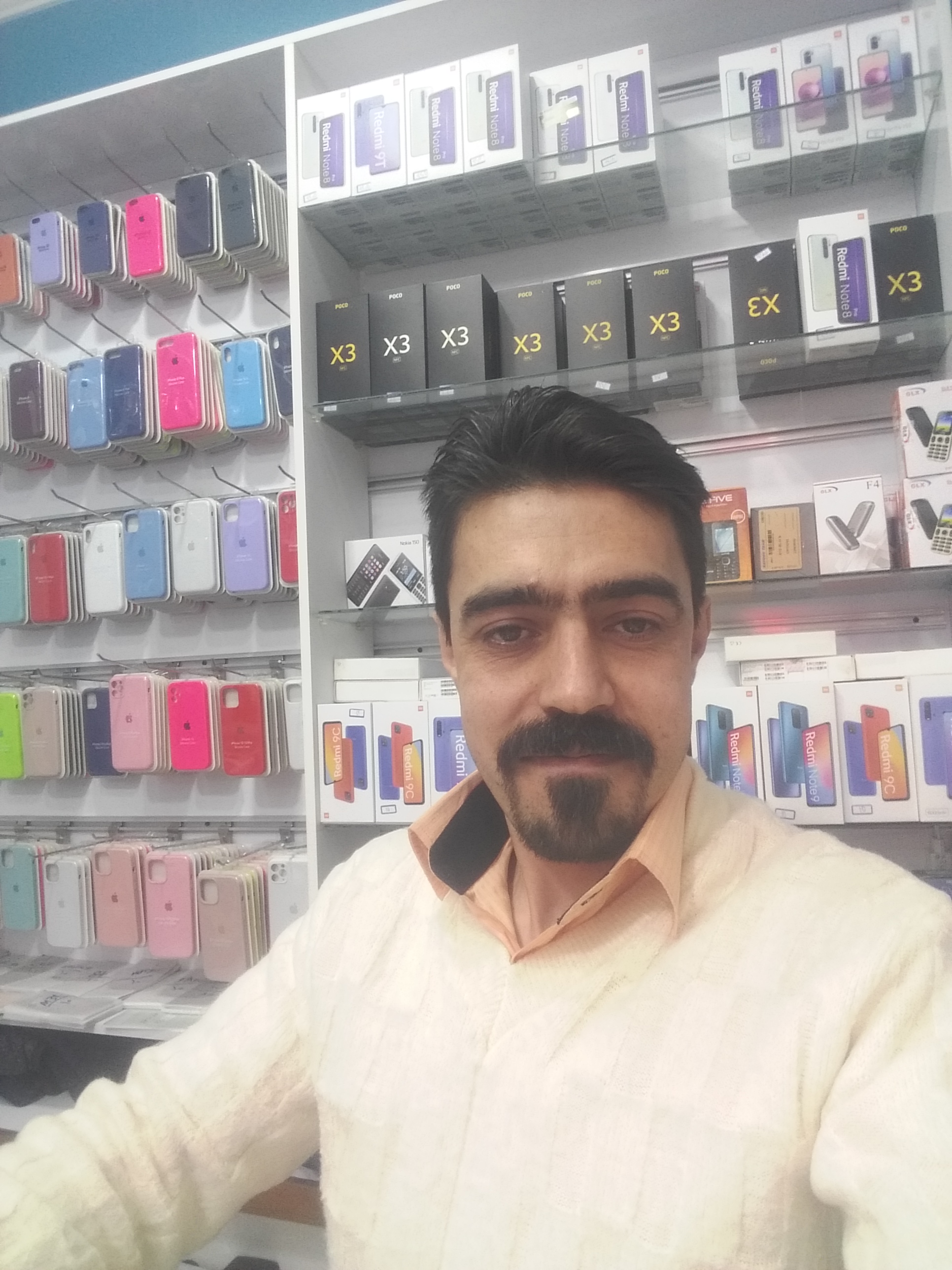 نمایندگی موبایل سامسونگ در پاساژ شریعتی تبریز