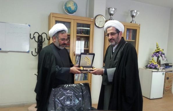 دکتر غلامرضا رئیسیان - هیأت علمی دانشکده الهیات دانشگاه فردوسی مشهد